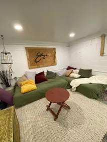 Boutique Downtown Suite | Walk to Shops & Cafés | Sleeps 6 - Image 5