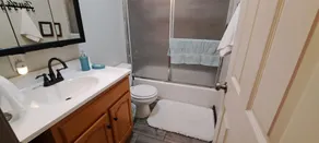 Hidden Gem Town House - Image 2