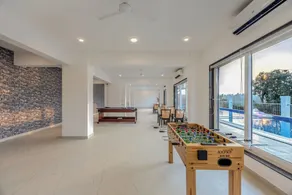 Alaya Stays MidPoint Uno Pet-friendly 1 Room Retreat with shared pool, Entertainment Area and kids area Near Dabolim Airport - Image 4