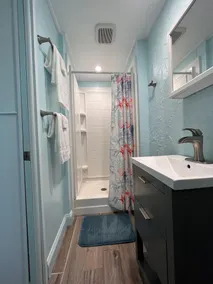 Private retreat walking distance to beautiful beaches and restaurants. - Image 2