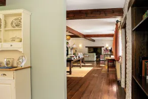 Stunning Barn Conversion - Rural Setting - Image 3