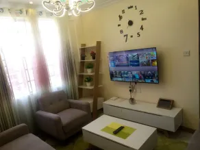 A 3 bedroom tastefully furnished apartment only 5 mins drive from Nairobi's CBD - Image 5