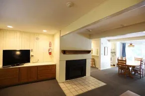 Inns of Waterville Valley Garden Level 2 bedroom - Image 5