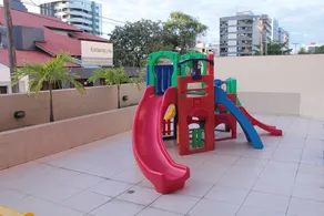 Apt siguiente a la playa con piscina y gimnasio en la mejor zona del pueblo. - Image 2