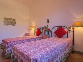 Cosy apartment for 6 people with pool, WIFI, TV, patio, pets allowed and panoramic view - Image 4