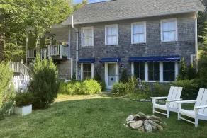 Chic Farmhouse Guest Cottage, ROW zum privaten Strand, A / C - Image 4