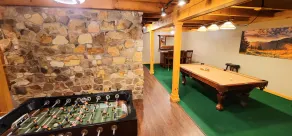 Lodge w/ INDOOR PRIVATE HEATED POOL + Hot Tub + Fire Pit + Pond, on 19 acres - Image 2