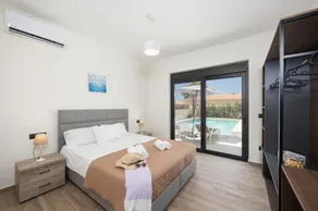 Villa Petra - Two Bedroom Villa, Sleeps 6 - Image 4