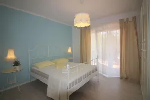 Appartement familial pour 4 à 8 personnes avec piscine d'eau salée et parking - Image 5