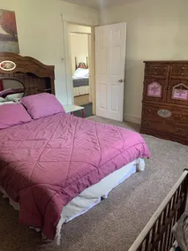 Budget Spacious townhome with Gigabit Internet - Image 4