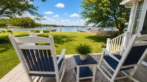 West River Waterfront Escape with Boat Lift, Kayaks & Bay Views - Image 5