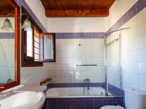 Beautiful Villa, Private Pool, Sleeps 6, Prines in Rethymnon, Crete NW Coast - Image 3