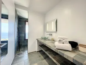 Superb villa, sunset sea view, heated pool, 4 bedrooms - Image 3