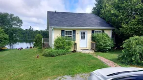 Cozy Lakeside Cottage - Saint John - Image 5