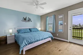 The Sunset House in Treasure Island - Image 3