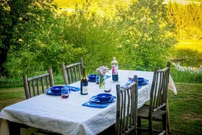 Rustic 4 Season Cabin Getaway with Stunning Mountain Views - Image 5