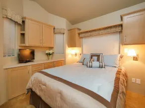 The Cottages at Golden Village Palms RV Resort - Image 5