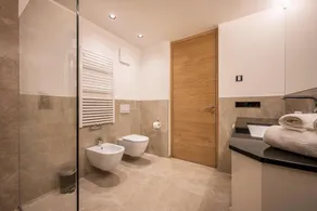 Modern Apartment \"Nice 3\" in the Center of Bressanone/Brixen - Image 4