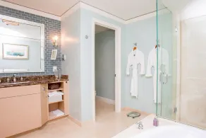 KEY BISCAYNE RITZ CARLTON - Executive Suite - Image 3