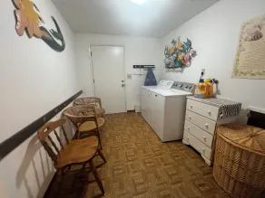 4Bed/2Bath Pet Friendly, Fenced Back Yard, Steps to Beach Access - Image 3