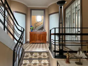 Art Deco town house with swimming pool for up to 8 people - Image 2