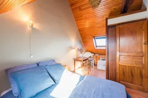 Fishermen's house with sea and Brehat views - Image 4