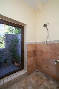 Beachside Casita, new and secure in lovely, quiet north side neighborhood. - Image 3