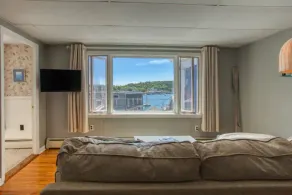 Coastal downtown 1 Bed, 1 Bath, full kitchen w/ harbor view - Image 5