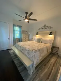 Great Getaway! Exceptional Home. Walking distance to The Christmas Tree Shoppe - Image 5