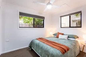 Beautifully Renovated Beachside Family Home - Image 4
