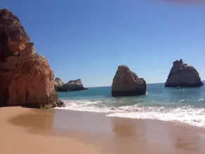 Fantástica Casa com 4 Quartos na Praínha - Image 4