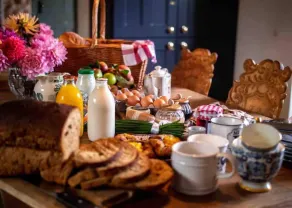 Hen Party Cottage with Spa & Catering: up-to 10 guests - Image 5
