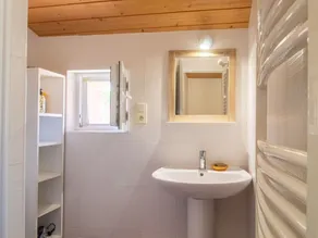 Charming, Eco-Friendly Cottage: Terrace, Garden, Near Puy du Fou & Zoo, Ideal for Families - Image 2