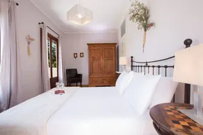 Aeriko-Nefeli Beachfront Villa with Stunning View and Private Pool - Image 5
