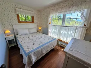 11G Quintessential New Engalnd Cottage with Fantastic Views! - Image 5