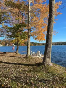 Sunny & Cozy Lake House - Image 4
