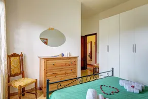 Villa Il Viburno at 1 km from the sea - Image 4