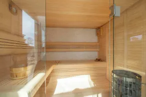 Bungalow with Sauna and Pool in Quiet Location - Image 4