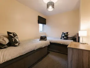 Raven Lodge - Image 4