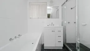 Parklea - Unit 9 at The Entrance - Image 2