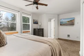 Family Home - Sandpointschweitzer - Image 5