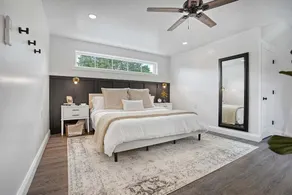 Cozy Apt with King Bed - Full Kitchen - Desk Area - Image 3