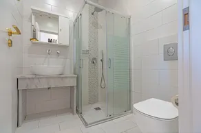 MR P. Boutique Residence - Image 2