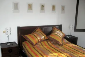 Superb villa with large private  garden + heated pool  for 8 adults + 4 children - Image 4