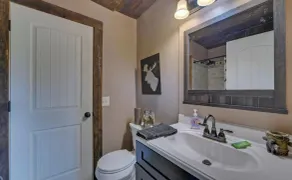 Birds Eye Cabin - Sunset & Starry Retreat Pet Friendly w Private HotTub, Fire Pit and Game Room - Image 5