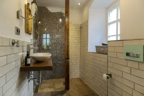 Mediterranean living in a listed building, rental after complete refurbishment - Image 2