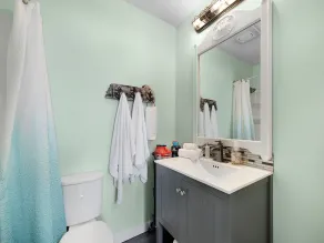 3 Blocks to Downtown Rockaway Beach - Image 4