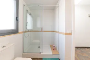 Janet: Vackert hus med gemensam pool ligger i ett lugnt område - Image 4