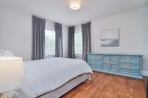 10 min Walk to Uptown Shelby, Historic, parking! - Image 4
