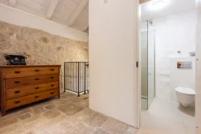 Renovated old stone house of exceptional architecture-3,8 km from the sea be ach - Image 2